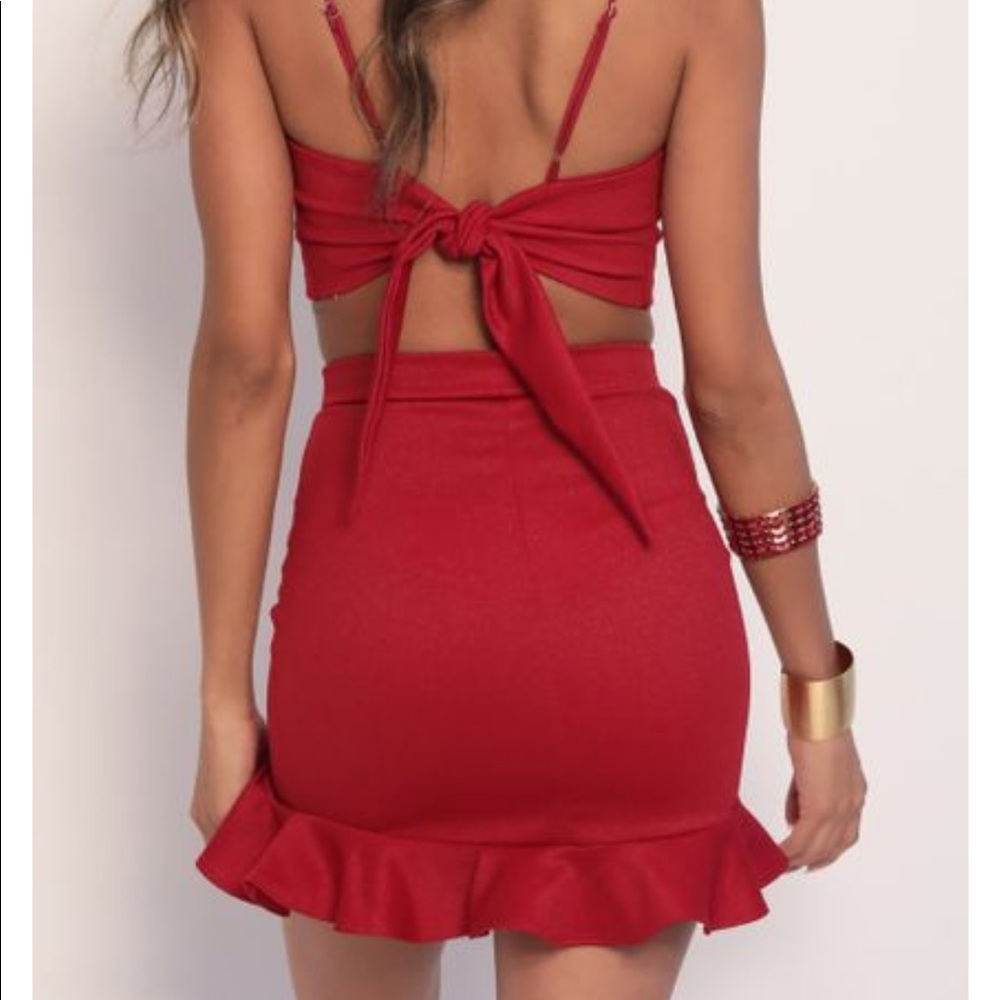 RED HOT 2-piece set! - Picture 3 of 4